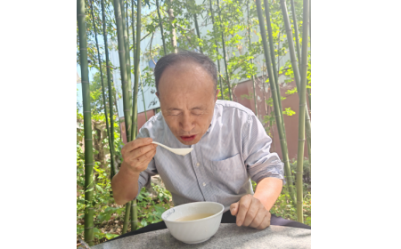 2025 健康飲食趨勢：天然食材成主流，隨州葛根粉走進老年人餐桌